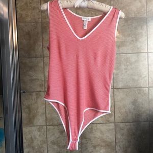 Top Chic Red White Stripe Nautical Coastal V-Neck Sleeveless Bodysuit OS
